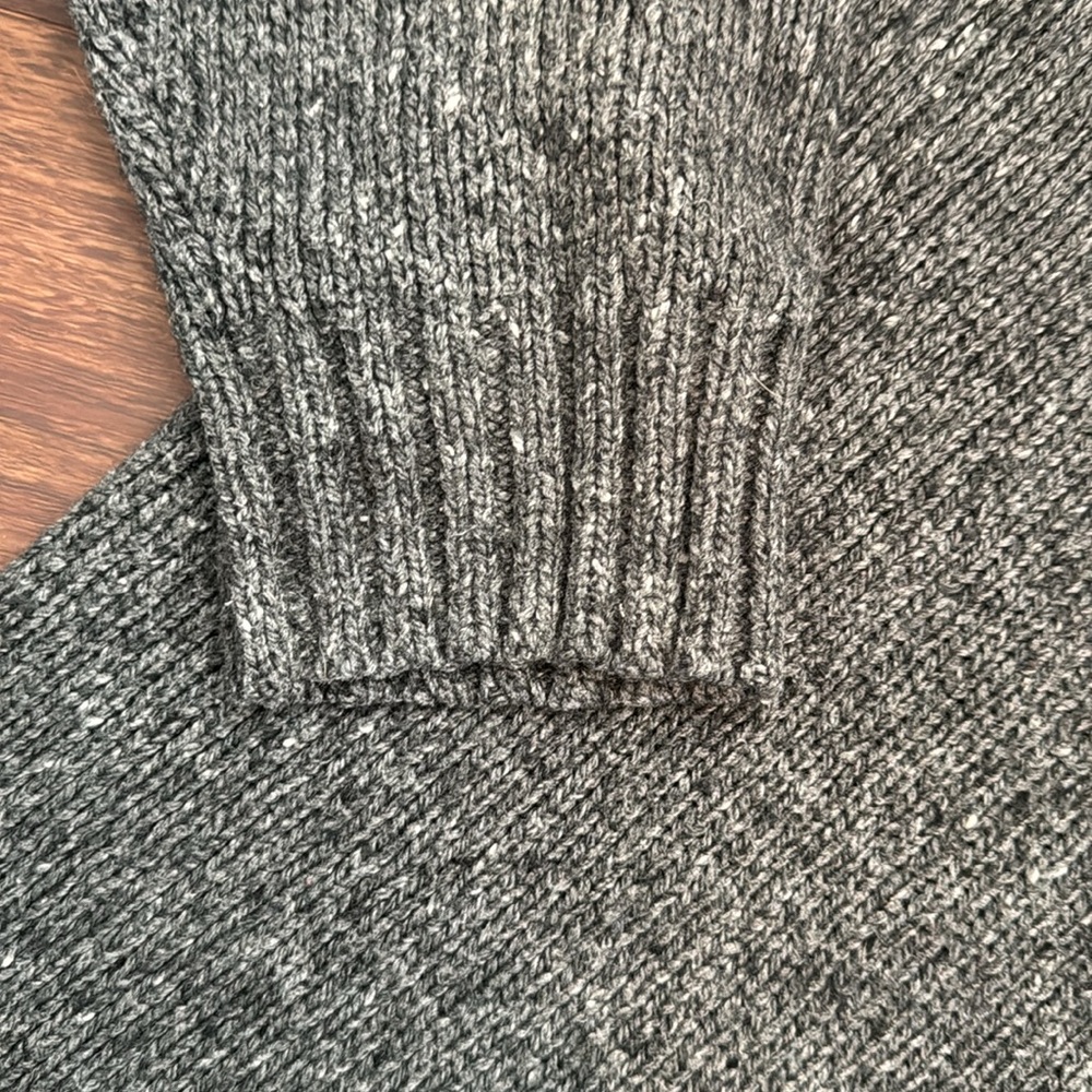 Old Navy gray sweater - Picture 3 of 5